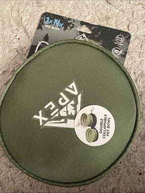 Apex Olive Green Double Collapsible Pet Bowl with Carry Case